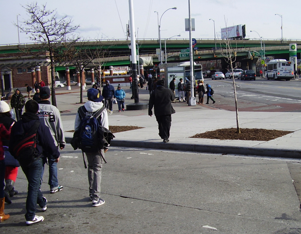 Traffic changes at Hunts Point Avenue station led to slow business on Southern Blvd.